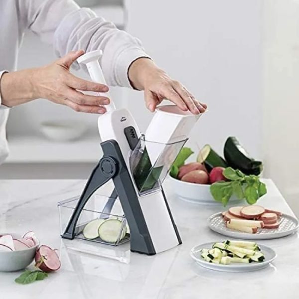 3-in-1 Multifunctional Vegetable Cutter This Vegetable Cutter Basket Offers Three Essential Functions In One Convenient Tool Use The Slicing Blade For Uniform Slices Of Carrots, Cucumbers, And Other Vegetables.