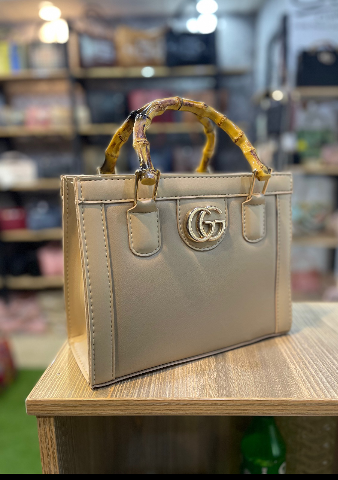 Luxury-Inspired Gucci Replica Handbag – Elegant & Stylish Design