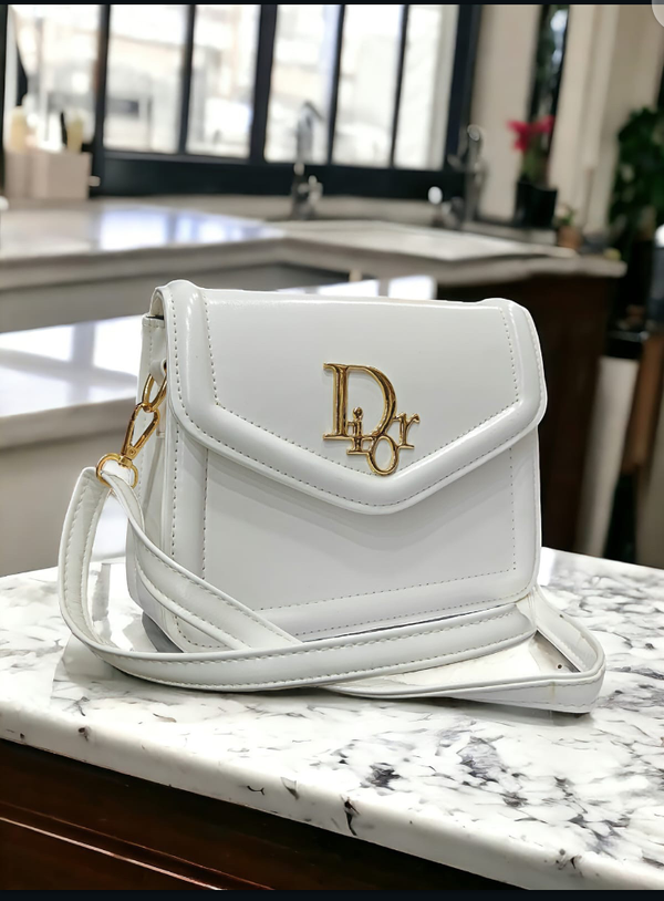 "Dior Box Handbag – Elegant, Modern & Timeless"