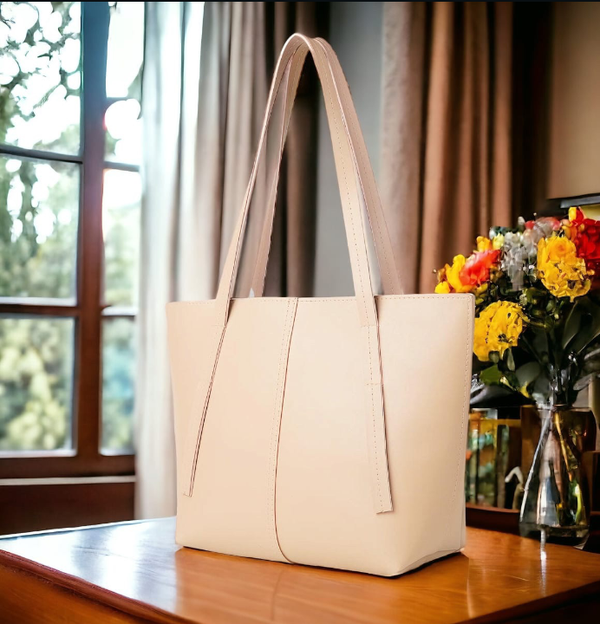 "Elegant Apple Tote Handbag – Stylish & Functional Carryall"